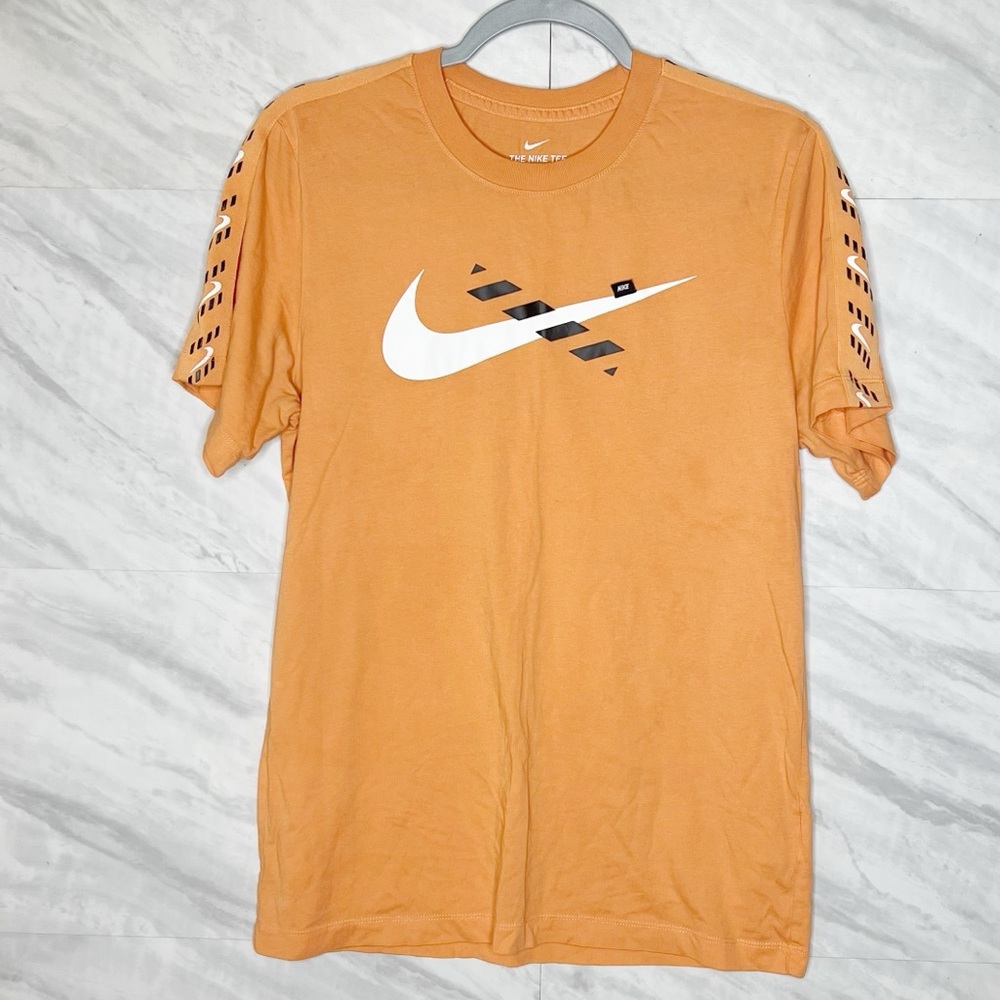The Nike Orange Tee T-shirt Medium